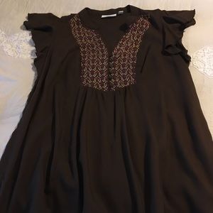 St John’s Bay brown women’s sleeveless blouse